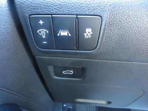 Used 2022 Kia K5 GT-Line image 18