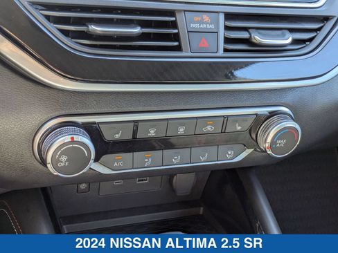 Used 2024 Nissan Altima 2.5 SR w/ SR Premium Package AWD/4WD image 25