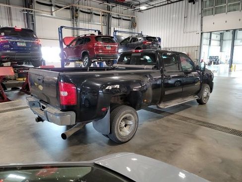 Used 2009 Chevrolet Silverado 3500 LTZ w/ LTZ Plus Package AWD/4WD image 7