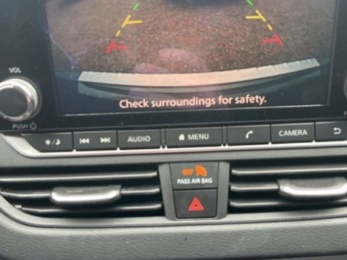 Used 2022 Nissan Altima 2.5 SR w/ Midnight Edition Package image 11