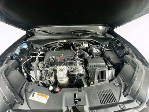 Used 2025 Honda HR-V Sport image 30