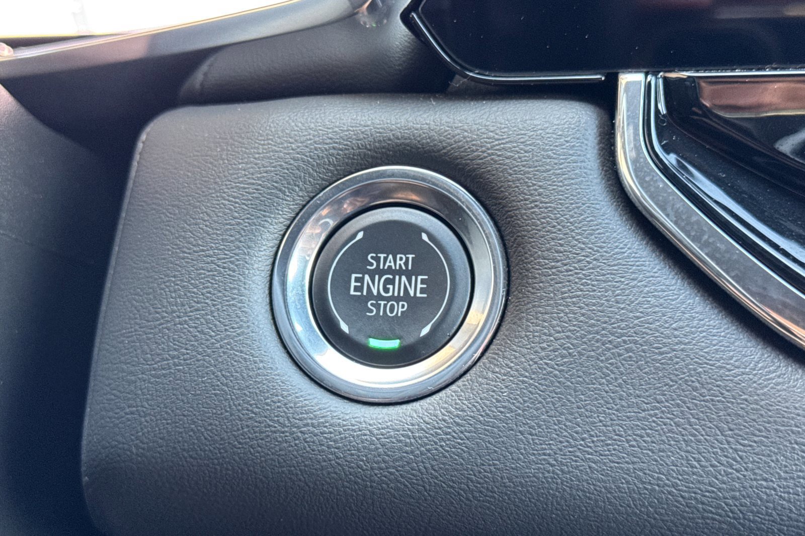 Used 2025 GMC Canyon Elevation RWD image 22