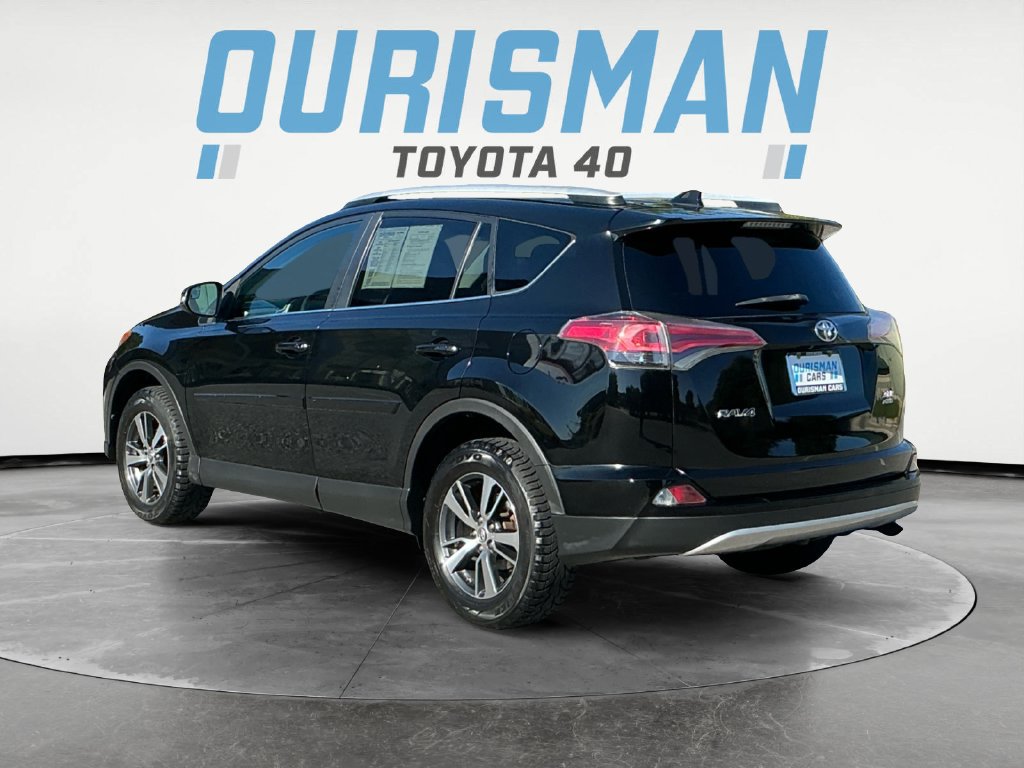 Used 2016 Toyota RAV4 XLE AWD/4WD image 5