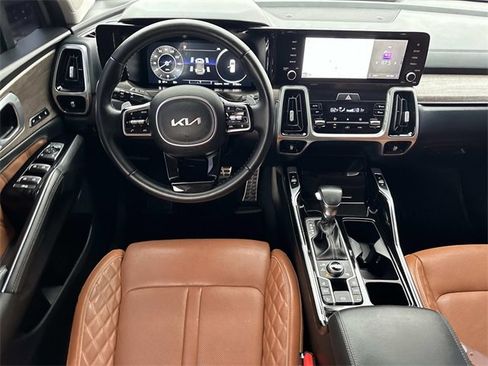 Used 2022 Kia Sorento SX Prestige w/ Rust Color Package image 2