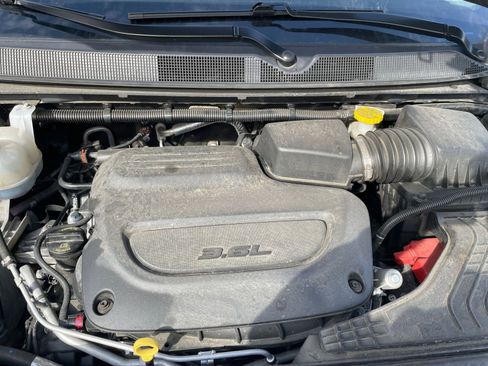 Used 2024 Chrysler Voyager LX image 35