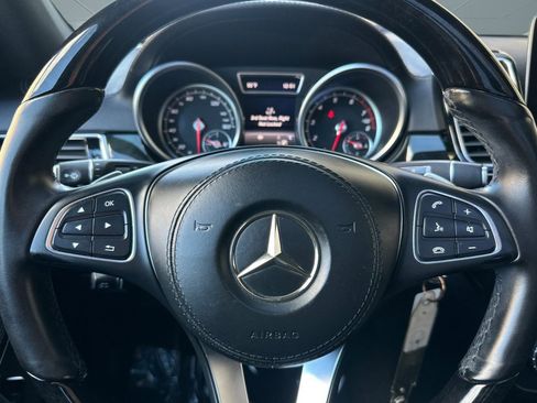 Used 2017 Mercedes-Benz GLS 550 4MATIC image 16