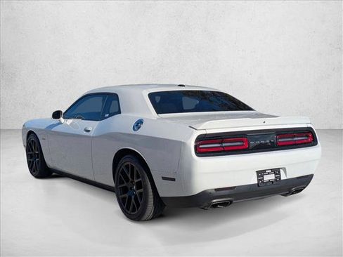Used 2018 Dodge Challenger R/T w/ Performance Handling Group image 8
