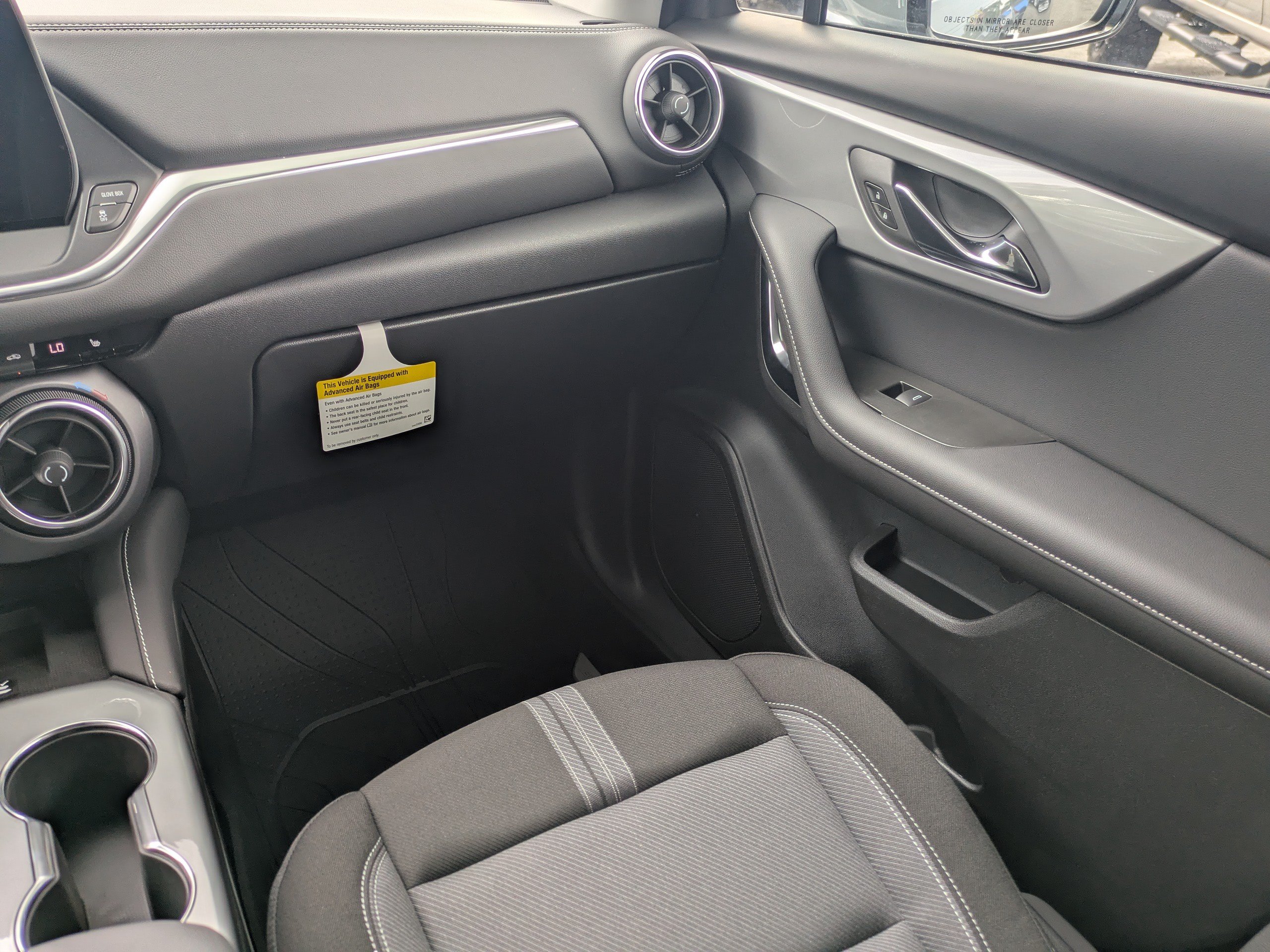 New 2026 Chevrolet Blazer LT w/ Convenience Package FWD image 17