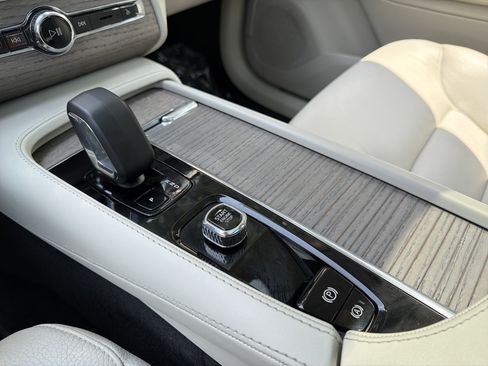 Certified 2023 Volvo XC90 B6 Plus w/ Protection Package Premier AWD/4WD image 26