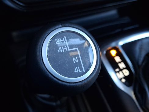 Certified 2022 Jeep Wrangler Unlimited Sahara image 25