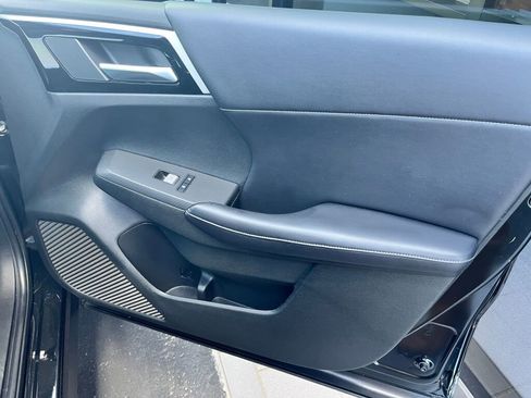 Used 2023 Mitsubishi Outlander SE image 29