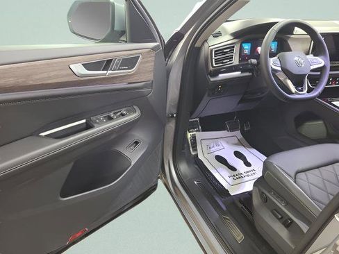 New 2026 Volkswagen Atlas SEL Premium R-Line image 6