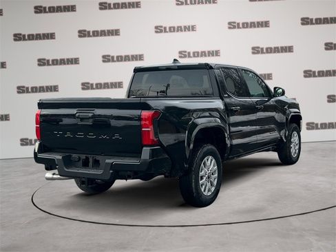 Used 2025 Toyota Tacoma SR5 image 5