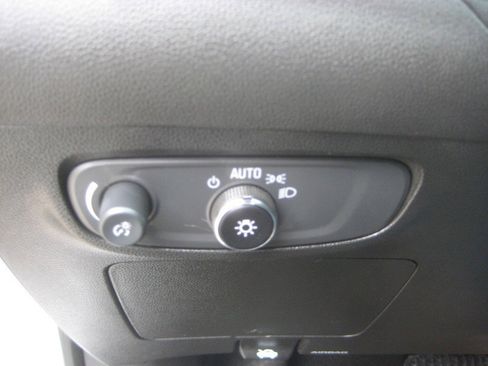 Used 2025 Buick Encore GX Preferred w/ Comfort Package image 16