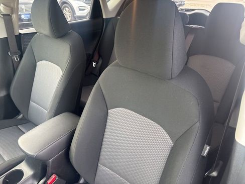 Used 2024 Kia Soul LX w/ Option Group 015 image 13