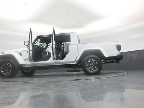 New 2026 Jeep Gladiator Sport AWD/4WD image 52