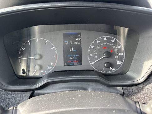 Used 2025 Toyota Corolla LE image 19