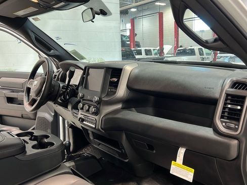 New 2024 RAM 3500 Tradesman image 34