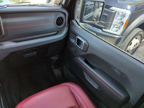 Used 2024 Jeep Wrangler Unlimited Rubicon 392 image 17