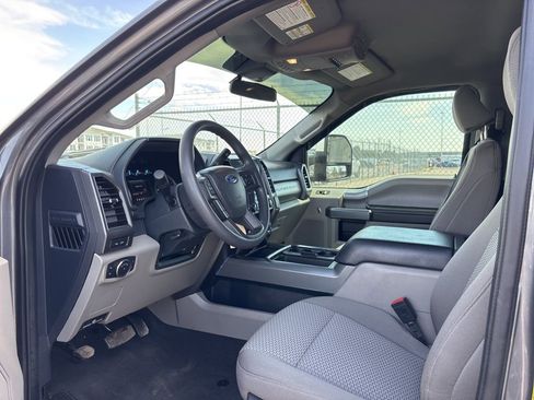 Used 2022 Ford F250 XLT w/ XLT Premium Package AWD/4WD image 10
