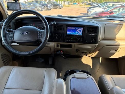 Used 2005 Ford Excursion Limited AWD/4WD image 25
