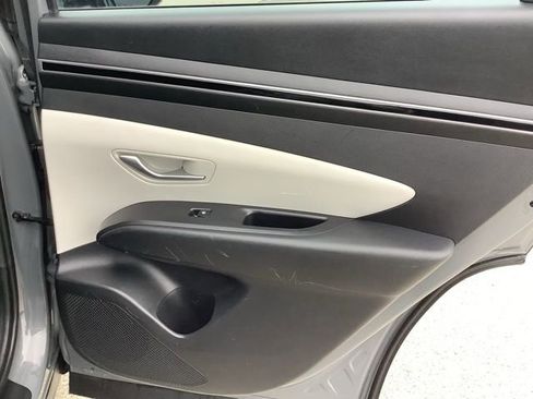 Certified 2024 Hyundai Tucson SE image 25