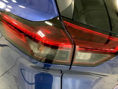 Certified 2023 Nissan Rogue SV image 29