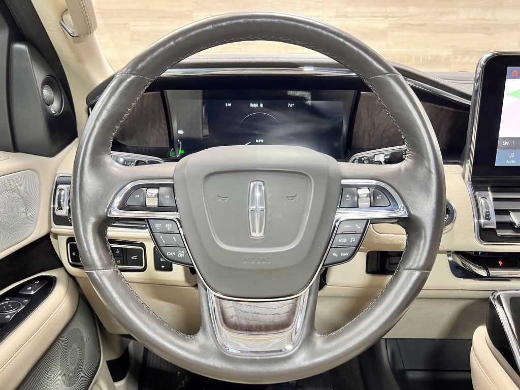 Used 2021 Lincoln Navigator L Reserve w/ Luxury Package AWD/4WD image 29
