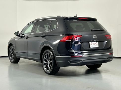 Used 2023 Volkswagen Tiguan SE w/ Panoramic Sunroof Package AWD/4WD image 5