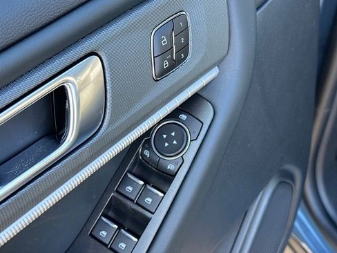 New 2026 Ford Explorer ST-Line w/ ST-Line Street Pack image 24