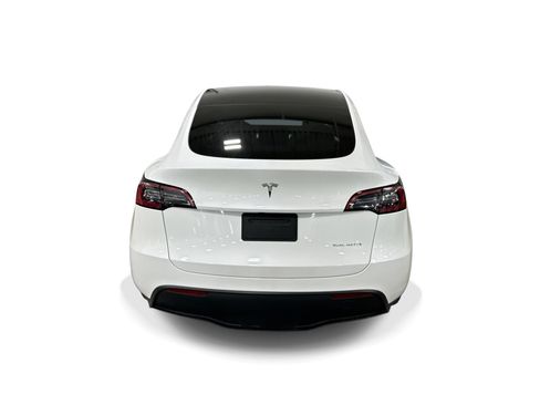 Certified 2023 Tesla Model Y Long Range AWD/4WD image 5