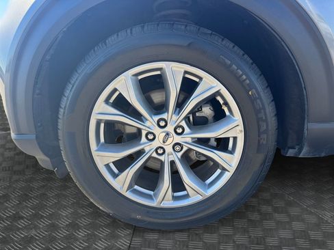 Used 2022 Ford Explorer XLT w/ Equipment Group 202A image 14