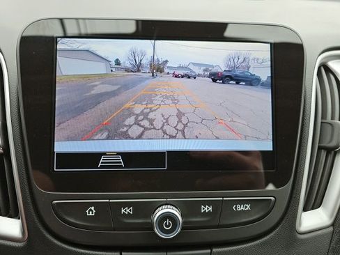 Used 2025 Chevrolet Malibu LT FWD image 30