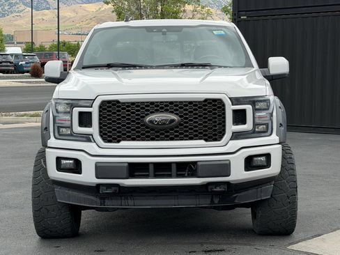 Used 2019 Ford F150 Lariat w/ Equipment Group 502A Luxury AWD/4WD image 2