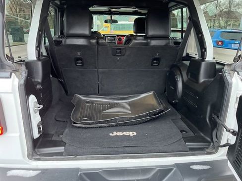 Used 2018 Jeep Wrangler Unlimited Rubicon w/ Safety Group image 22