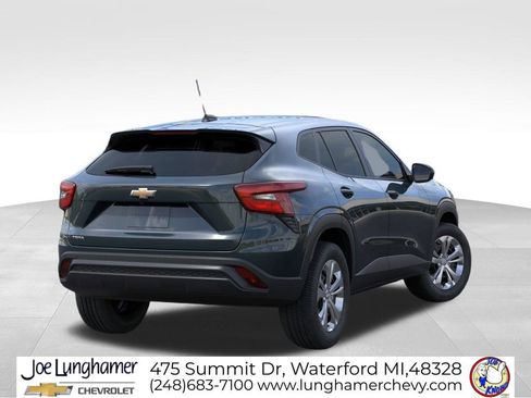 New 2026 Chevrolet Trax LS FWD image 4