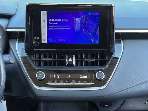 Used 2025 Toyota Corolla LE FWD image 15