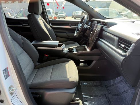 Used 2026 GMC Terrain Elevation AWD/4WD image 31