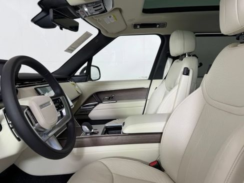 New 2026 Land Rover Range Rover Long Wheelbase SE AWD/4WD image 5