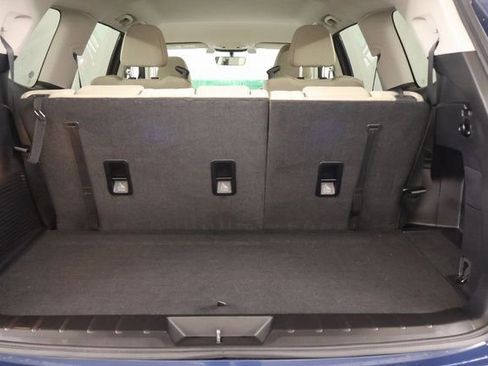 Used 2022 Subaru Ascent Premium w/ Convenience Package image 26