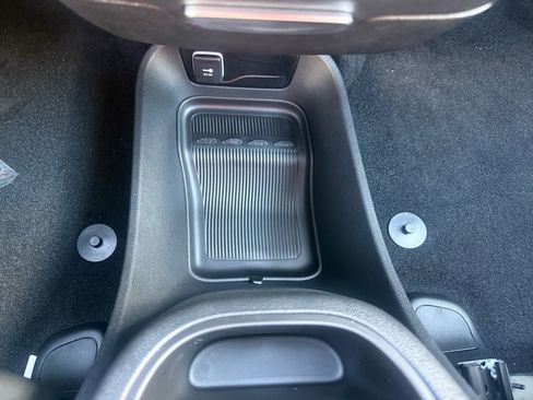 New 2026 Chrysler Pacifica Select FWD image 61