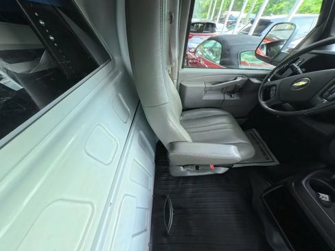 Used 2020 Chevrolet Express 2500 w/ Driver Convenience Package RWD image 26