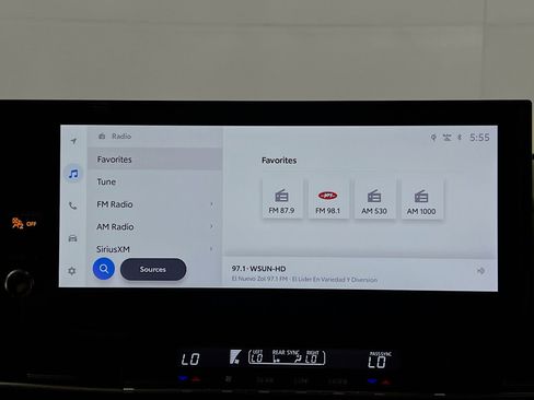 Used 2025 Toyota Sienna XSE image 27