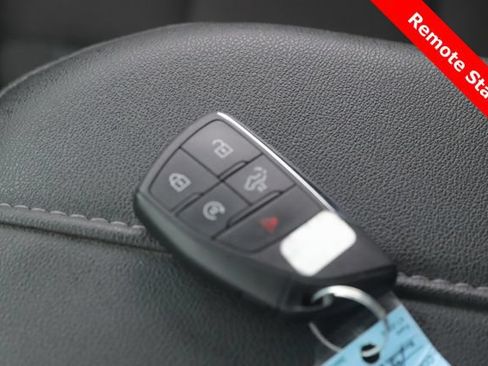 Used 2024 GMC Sierra 1500 Elevation w/ Preferred Package AWD/4WD image 3