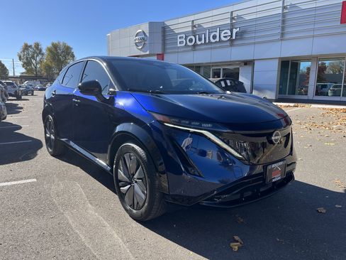 Used 2023 Nissan Ariya AWD image 2