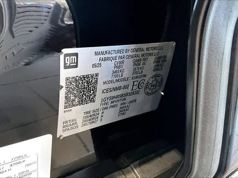 Used 2025 Cadillac Escalade V AWD/4WD image 19