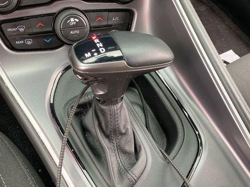 Used 2019 Dodge Challenger R/T RWD image 31