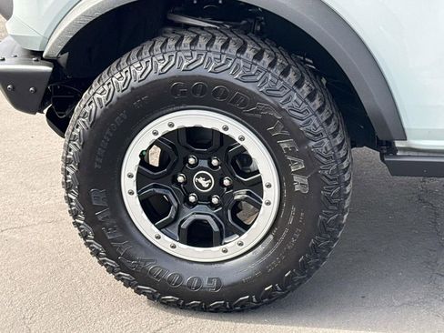 Used 2022 Ford Bronco Badlands image 30