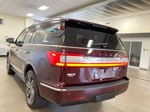 Used 2019 Lincoln Navigator Reserve image 5
