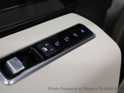 Used 2021 Land Rover Range Rover P525 Westminster Edition image 33